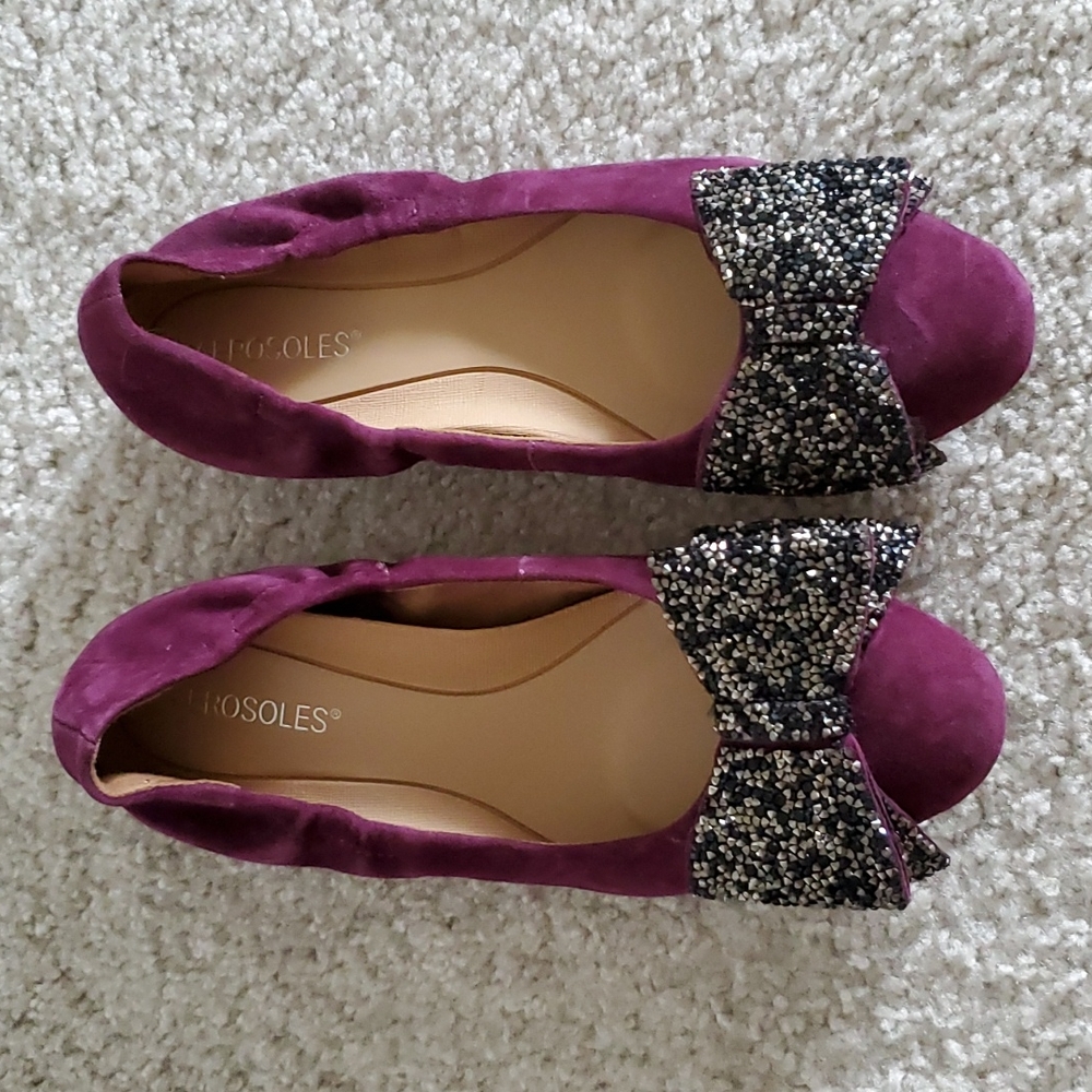Aerosoles Hang Out flat (purple with bow detail, size 9.5)